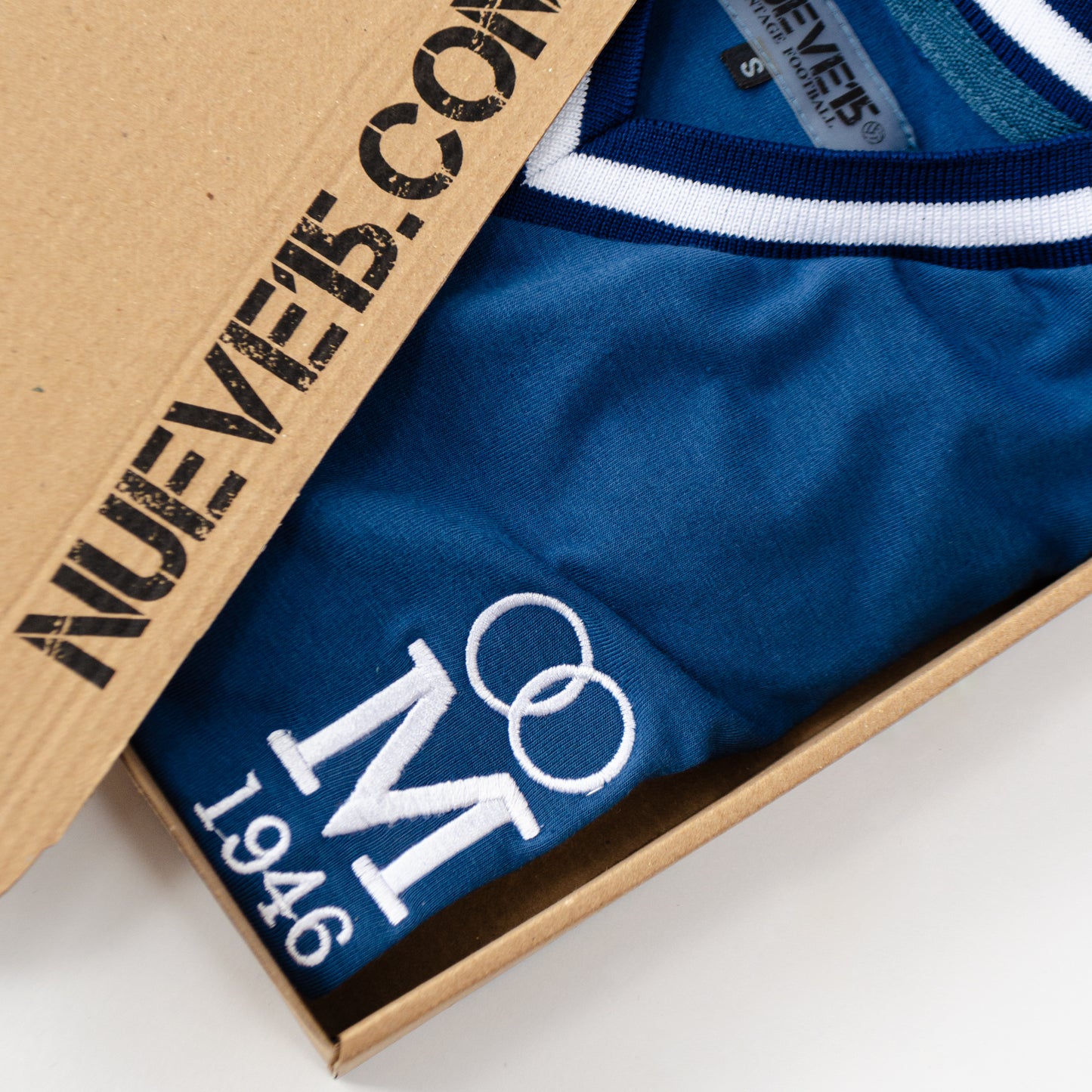 Camiseta El Famoso Embajador